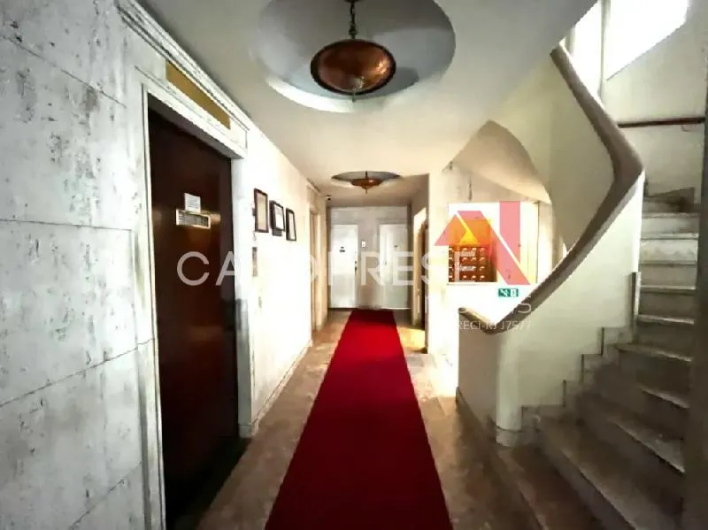 Apartment with 3 bedrooms and a terrace — photo 17