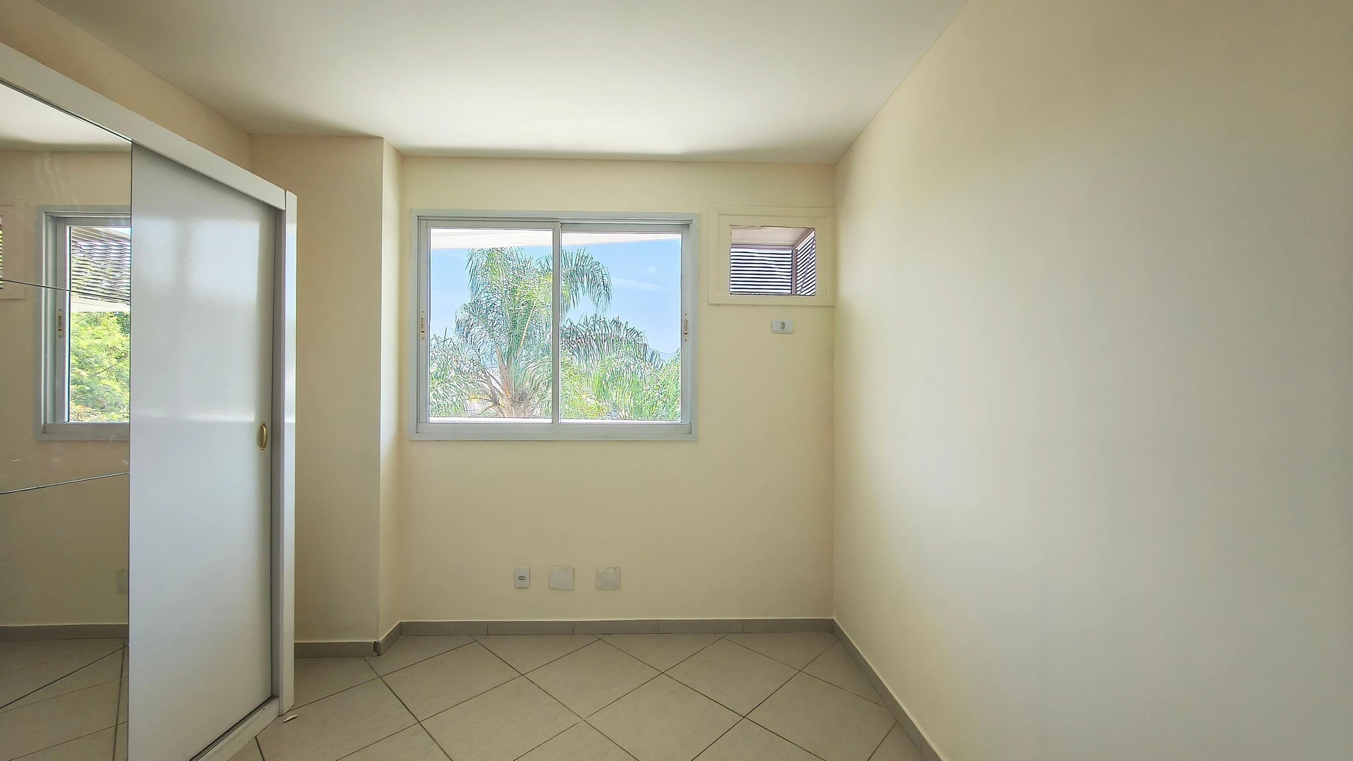 Apartamento de 3 quartos em condomínio com academia — photo 30
