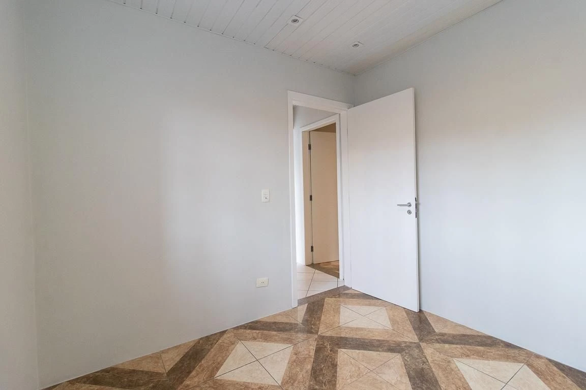2-bedroom house with a garden in Curitiba — photo 24