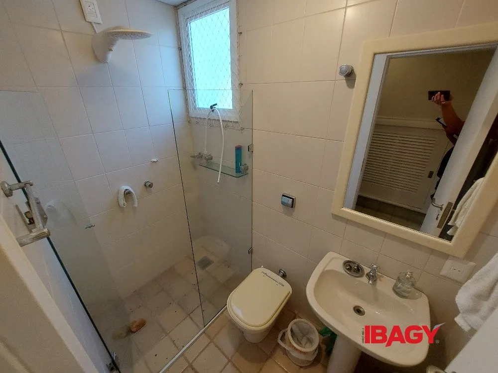 Меблированный дом 518 м² с 5 спальнями и 4 суитами — photo 23