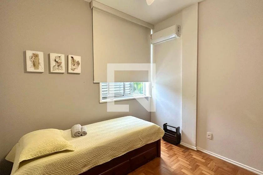 Apartamento mobiliado com 3 quartos e 85 m²