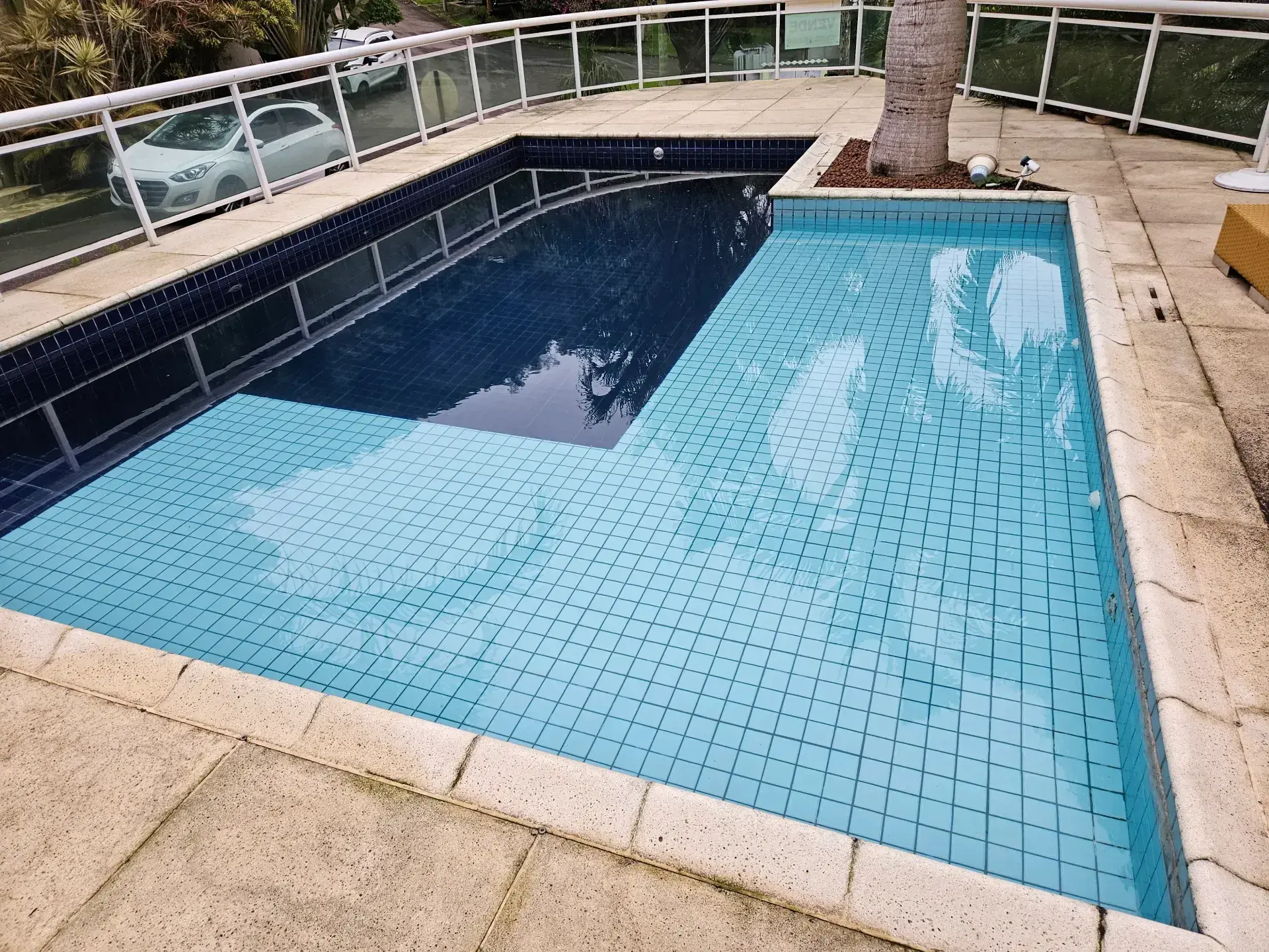 6 quartos e janelas do piso ao teto: casa de 504 m² — photo 46