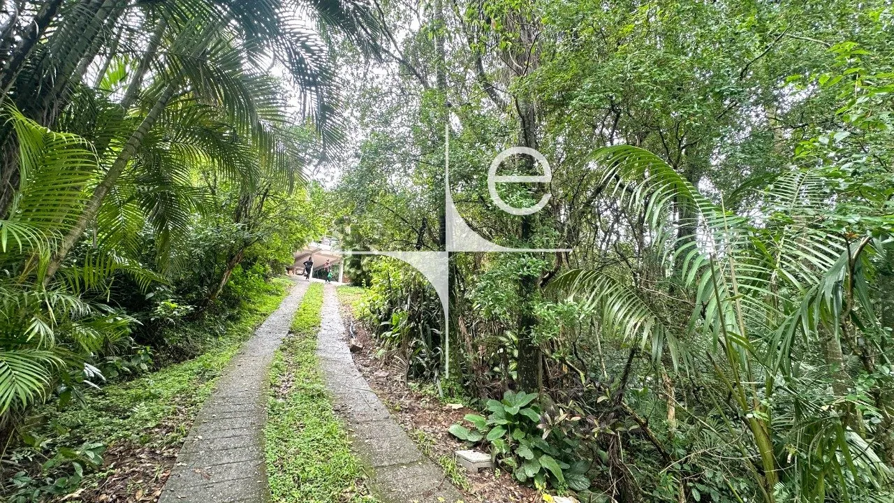 5-bedroom, 215 m² house in Florianópolis — photo 60