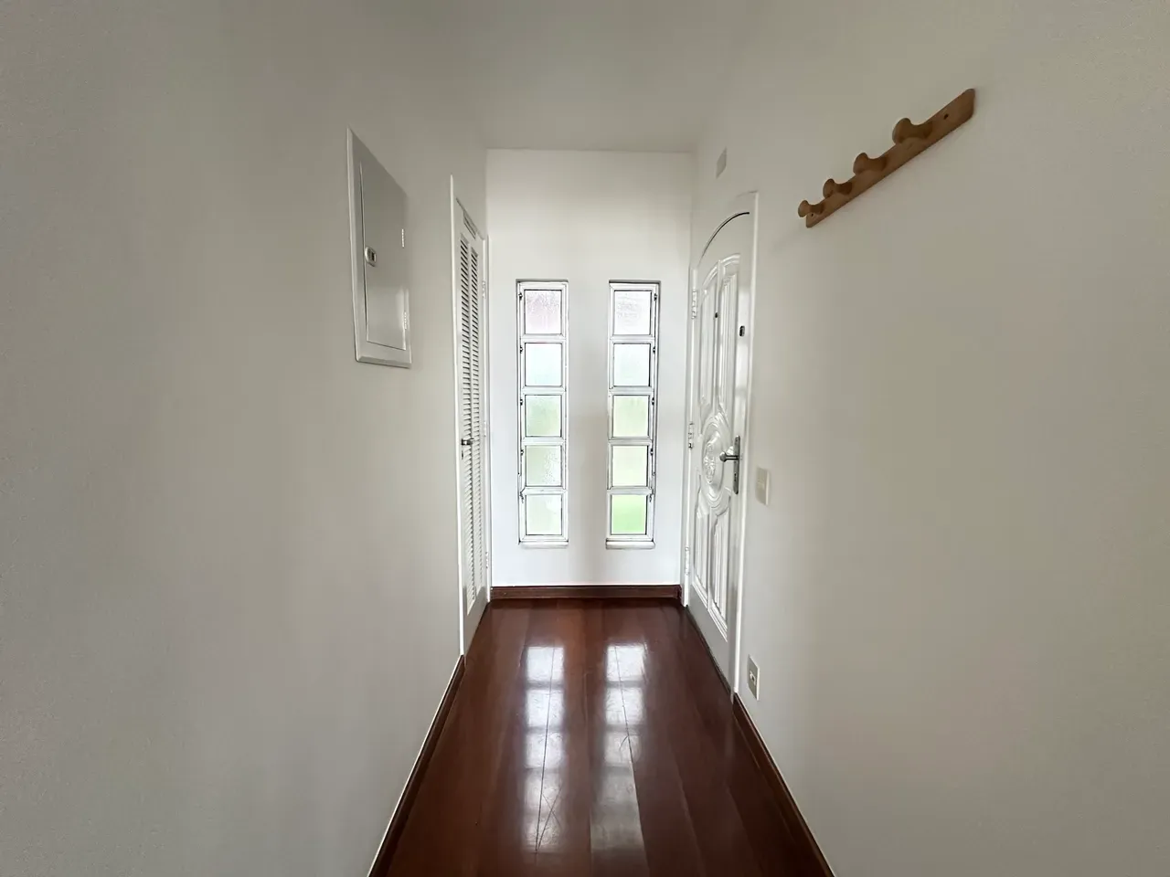 Apartment on the 4th floor with floor-to-ceiling windows — photo 19