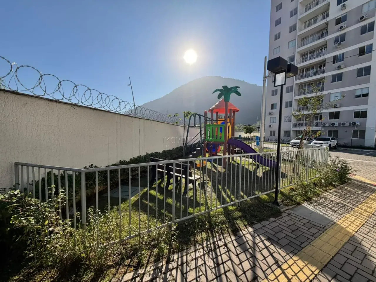 Apartamento de 2 quartos e 2 banheiros com varanda — photo 2
