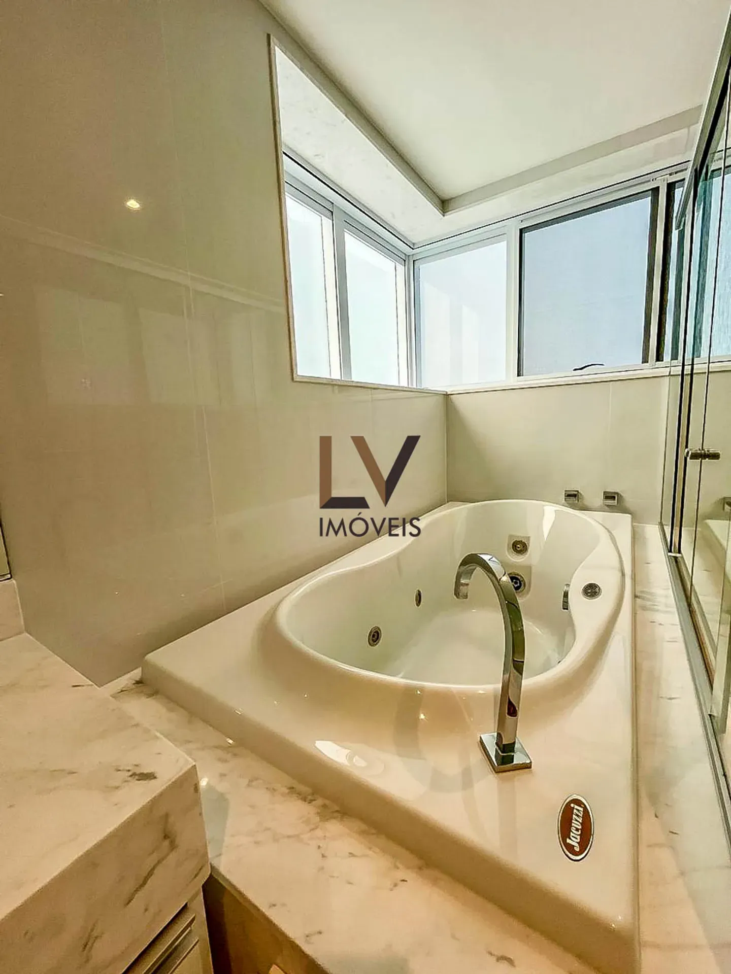 Apartamento mobiliado com 4 quartos e cozinha americana — photo 23