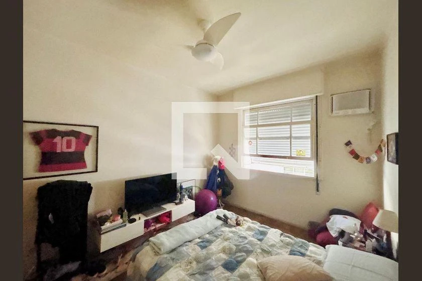 Furnished apartment with 3 bedrooms and 200 m² — photo 18
