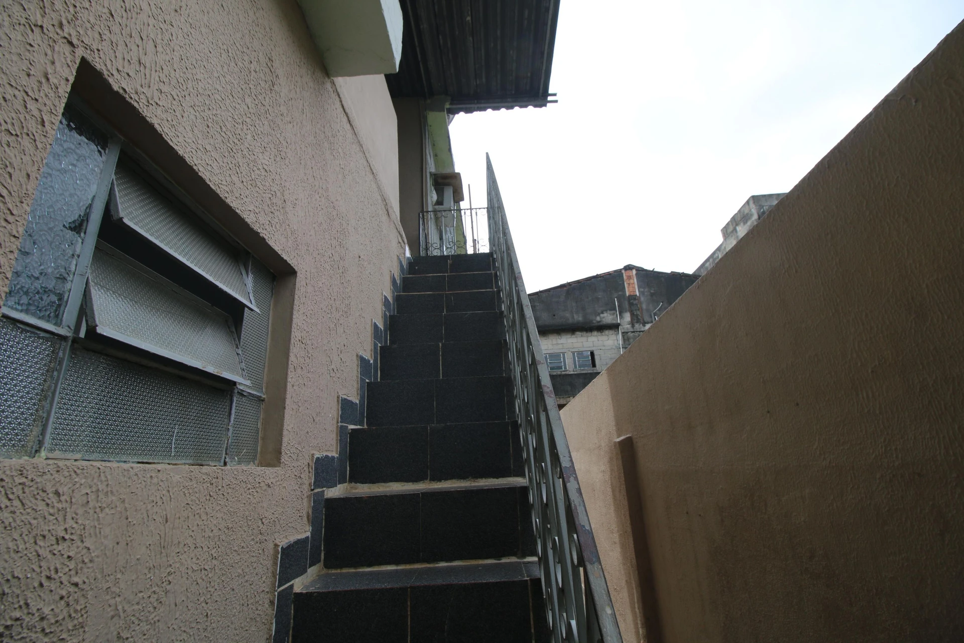 Casa, 32 m², com jardim — photo 17