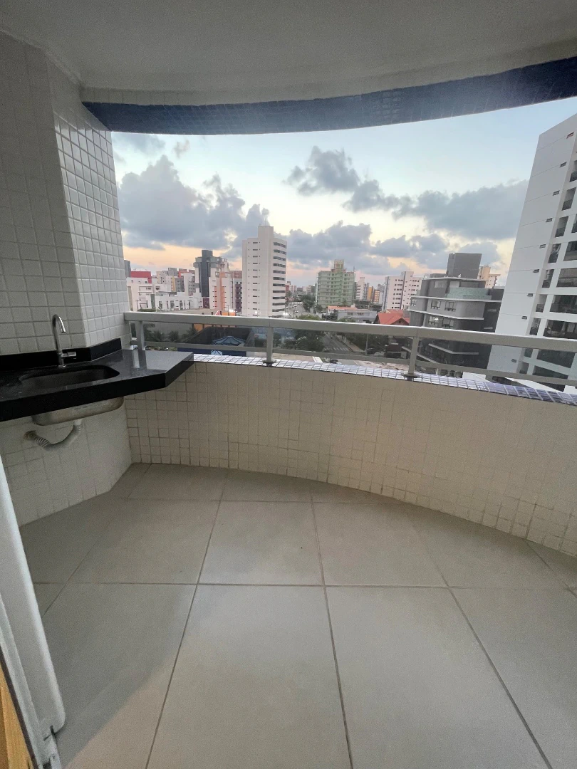 4-bedroom apartment in a building with a sauna — photo 19