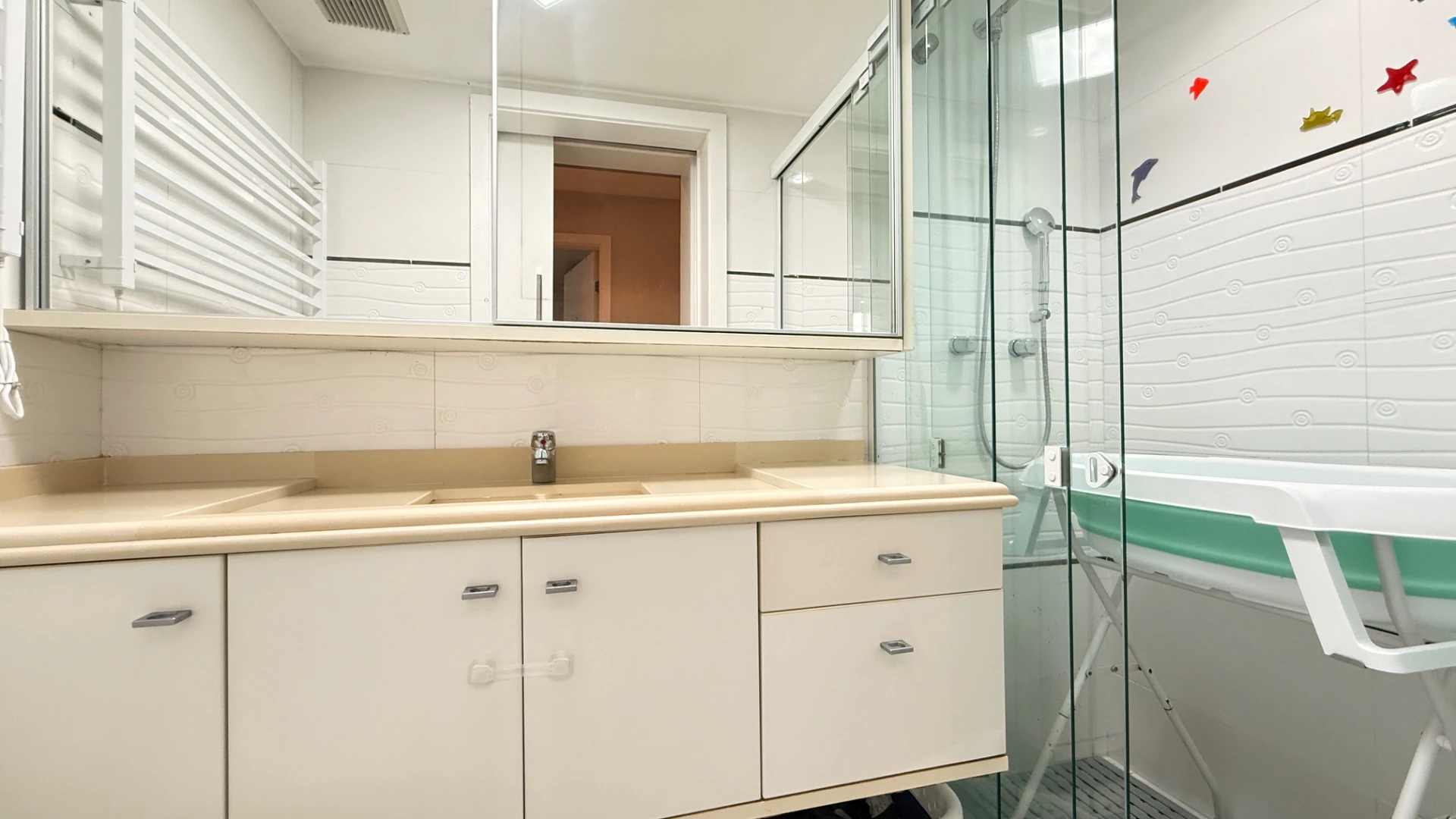 Semi furnished apartment with 130 m² and 3 bedrooms — photo 18