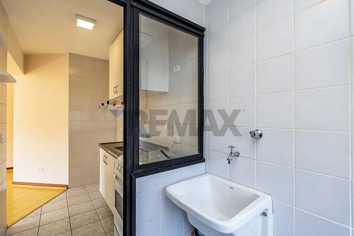 Apartment, 36 m², with wood or laminate floors — photo 17
