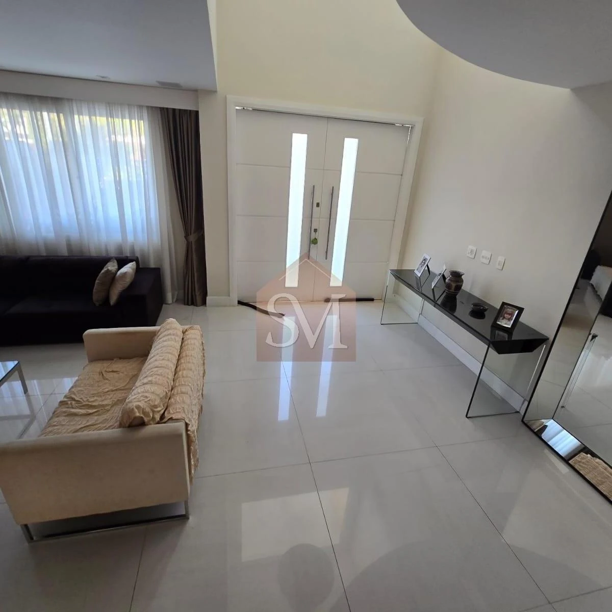 Furnished triplex house with 4 en-suite rooms and 669 m² — photo 26
