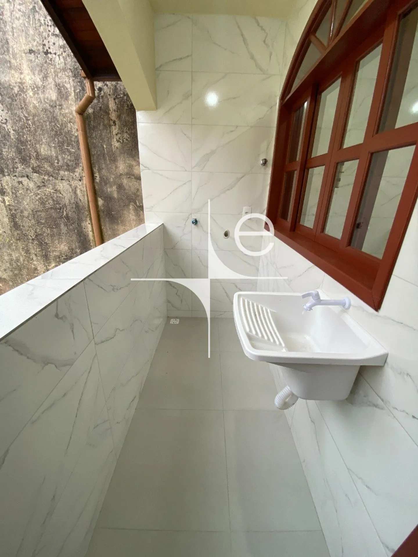 Garden in a 2-bedroom house, 90 m² — photo 6