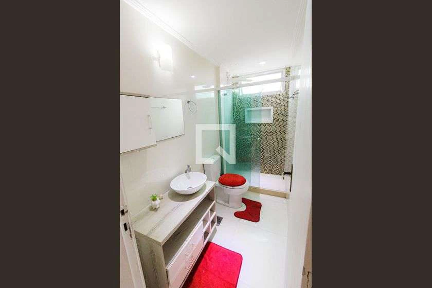Furnished apartment with 2 bedrooms and a balcony — photo 44