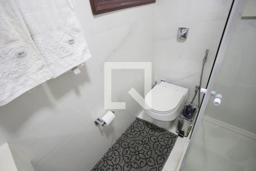 Furnished 400 m² house with 4 bedrooms and 4 bathrooms — photo 2