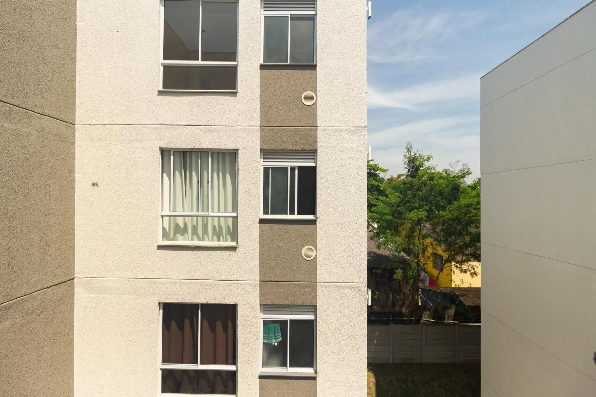 2-bedroom apartment with a washing machine — photo 38