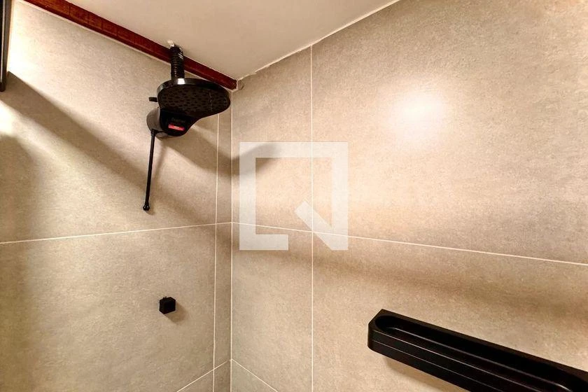Wood or laminate floors in a one-bedroom apartment, 24 m² — photo 11