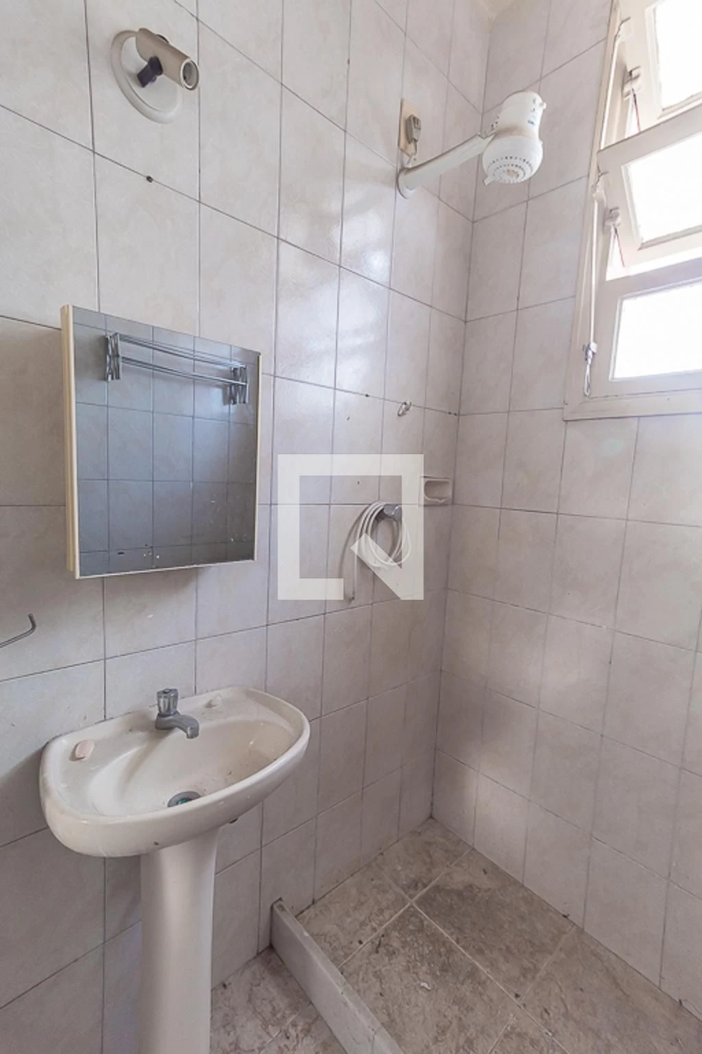 1-bedroom apartment with a private barbecue spot — photo 6