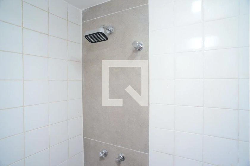 2-bedroom apartment in a building with a gym — photo 35