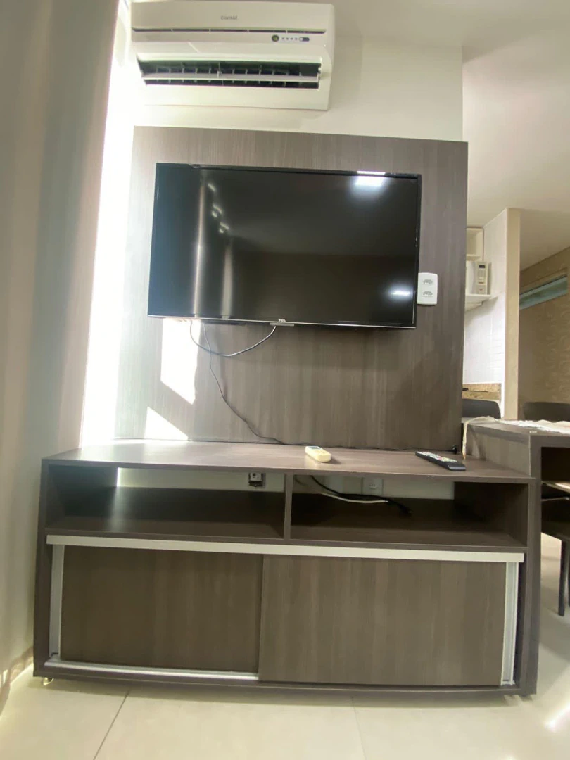 1-bedroom apartment with parking and a kitchenette stove — photo 4