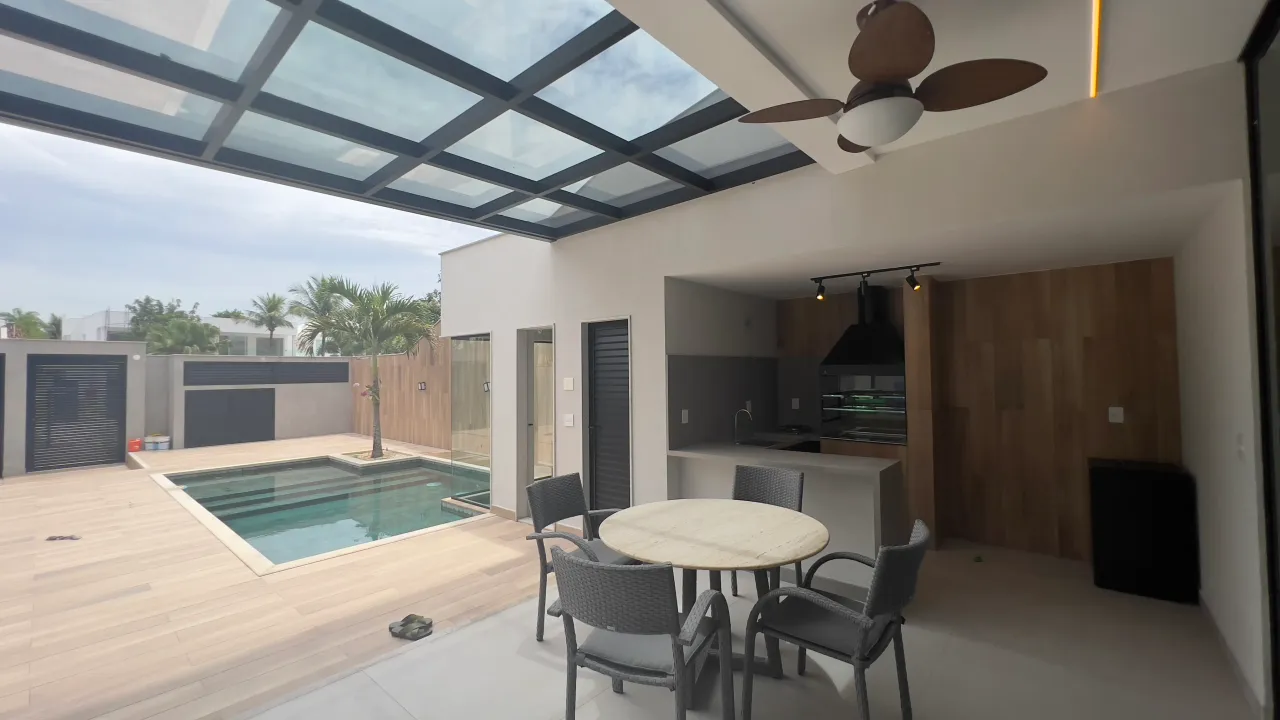House with 5 bedrooms and 5 bathrooms plus 3 parking spots — photo 15