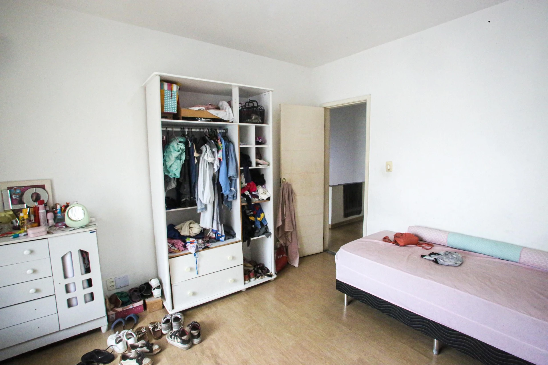 Furnished house, 417 m², with a garden — photo 33