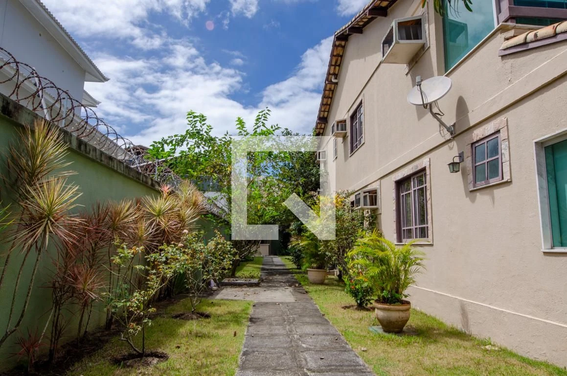 House for rent with 4 bedrooms, 4 baths and 3 parking spots — photo 17