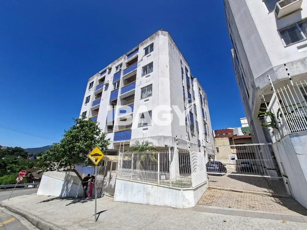 Apartamento de 2 dormitorios con 73 m², 1 plaza y balcón — photo 19