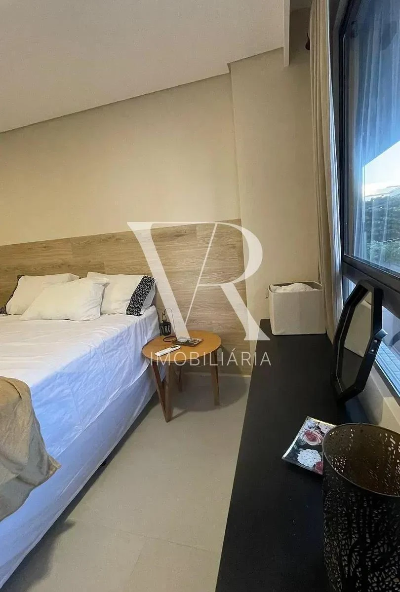 2-bedroom apartment in a building with a pool — photo 3