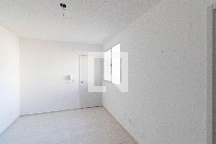 2-bedroom apartment with a closed-off kitchen — photo 31