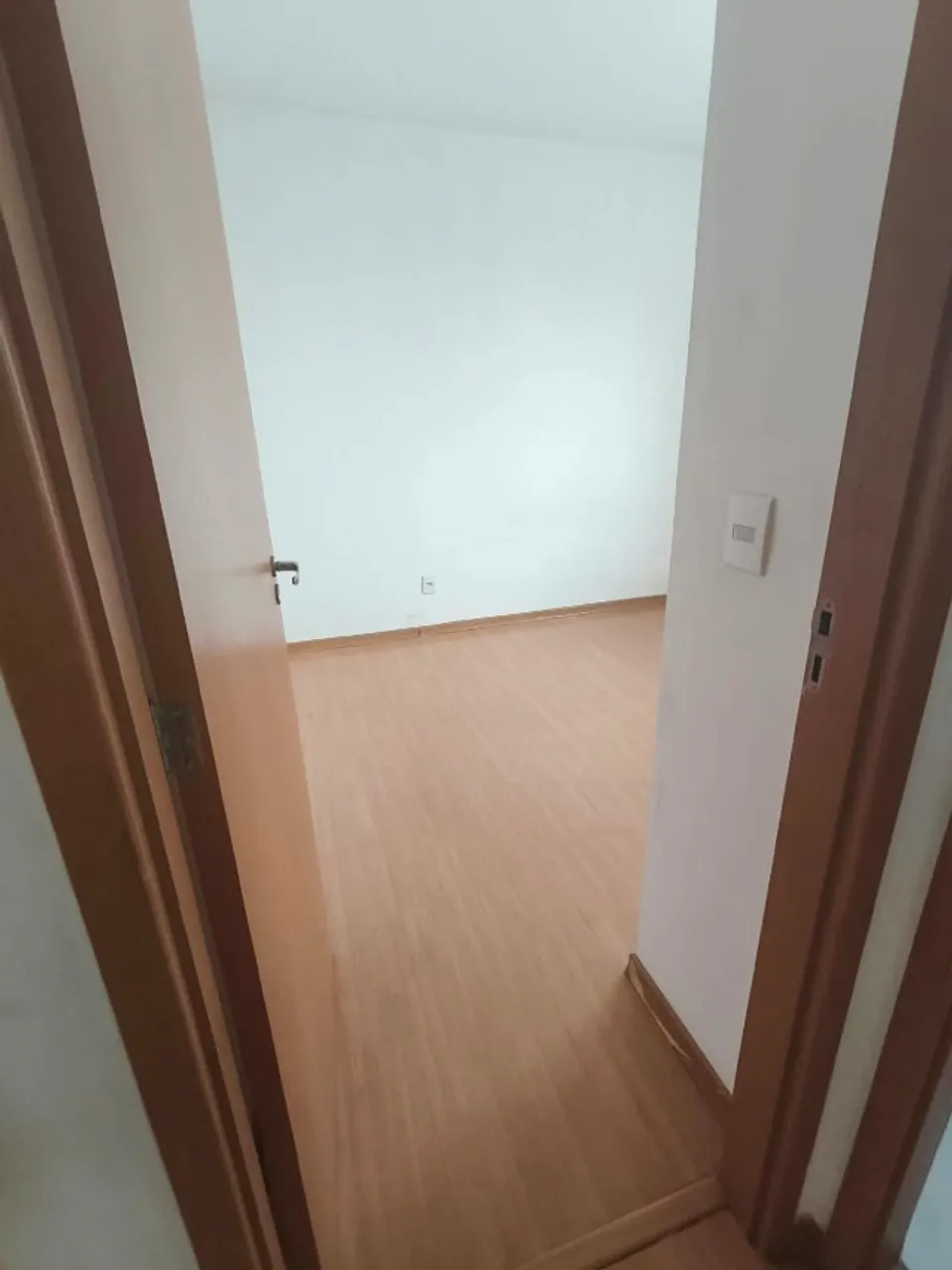 2-bedroom apartment with 2 parking spaces and 1 bath — photo 10