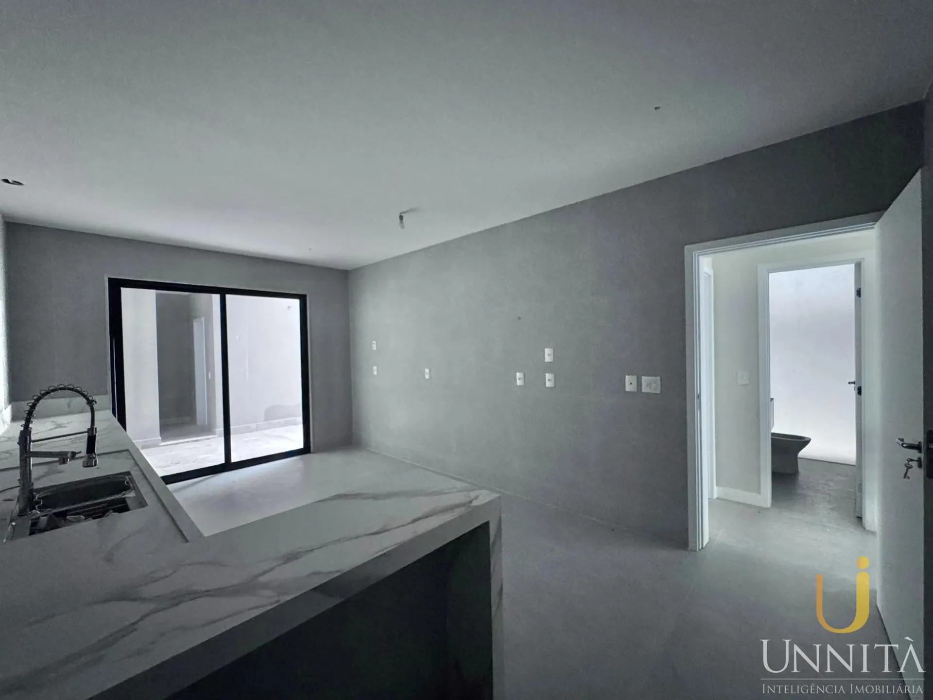 House, 510 m², with a grill on the balcony — photo 11