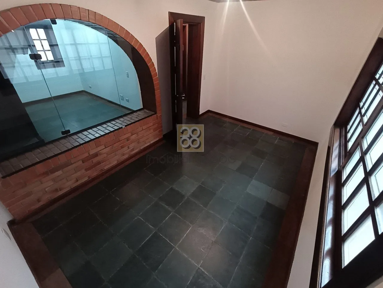 Casa, 187 m², com banheira — photo 18