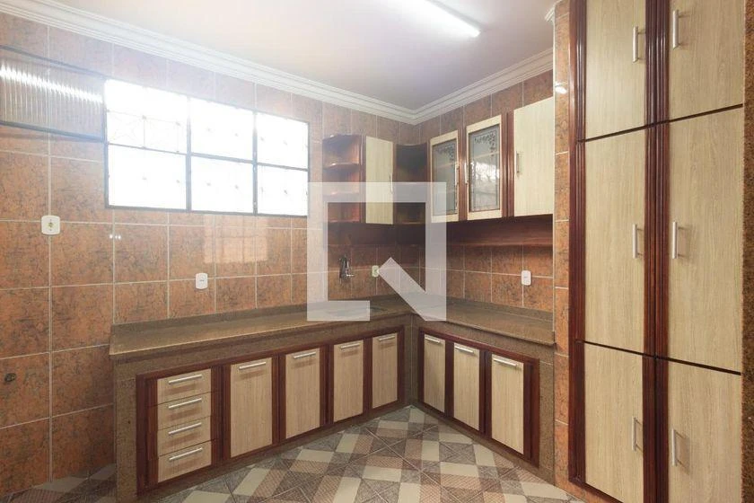 House, 320 m², with a bathtub — photo 24