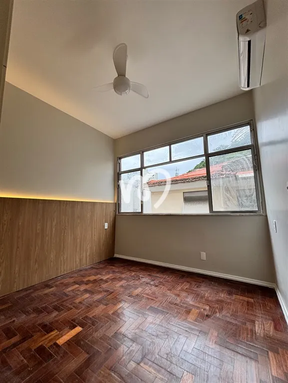 Apartment on the 3rd floor with wood or laminate floors — photo 25