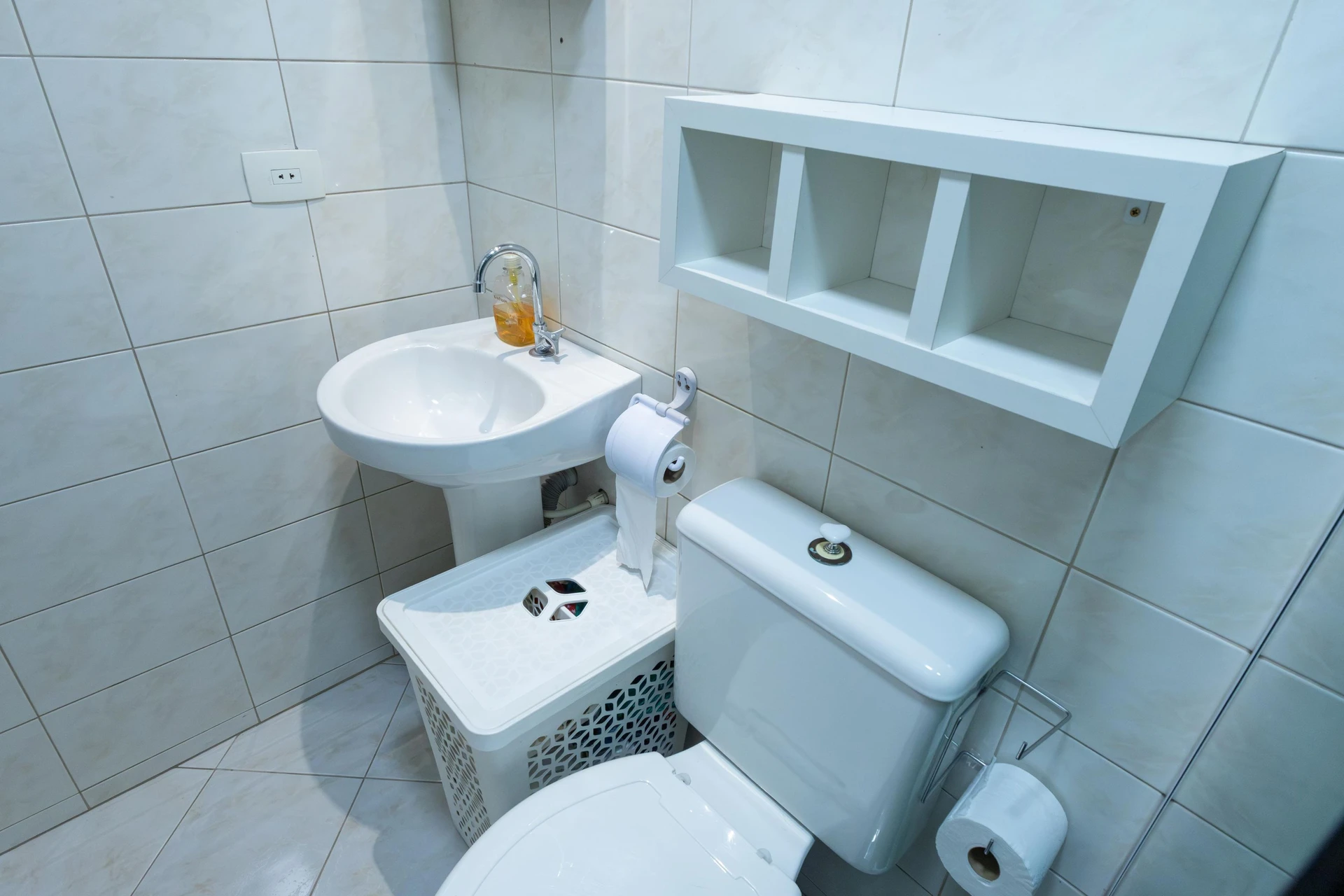 Washing machine in a 3-bedroom apartment, 53 m² — photo 45