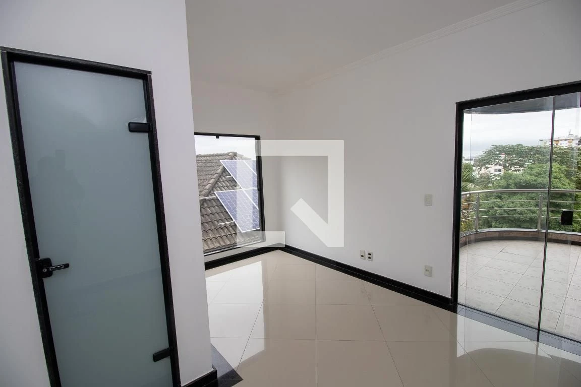 Casa com 3 suítes e quintal privativo com churrasqueira — photo 76