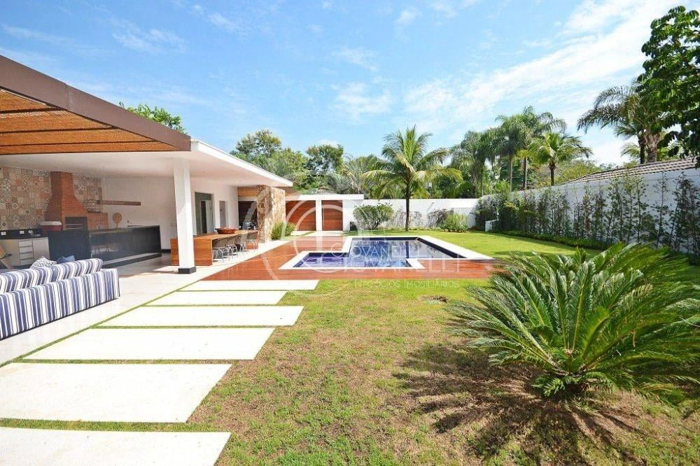 4-bedroom house with 4 en-suite bathrooms and balcony grill — photo 6