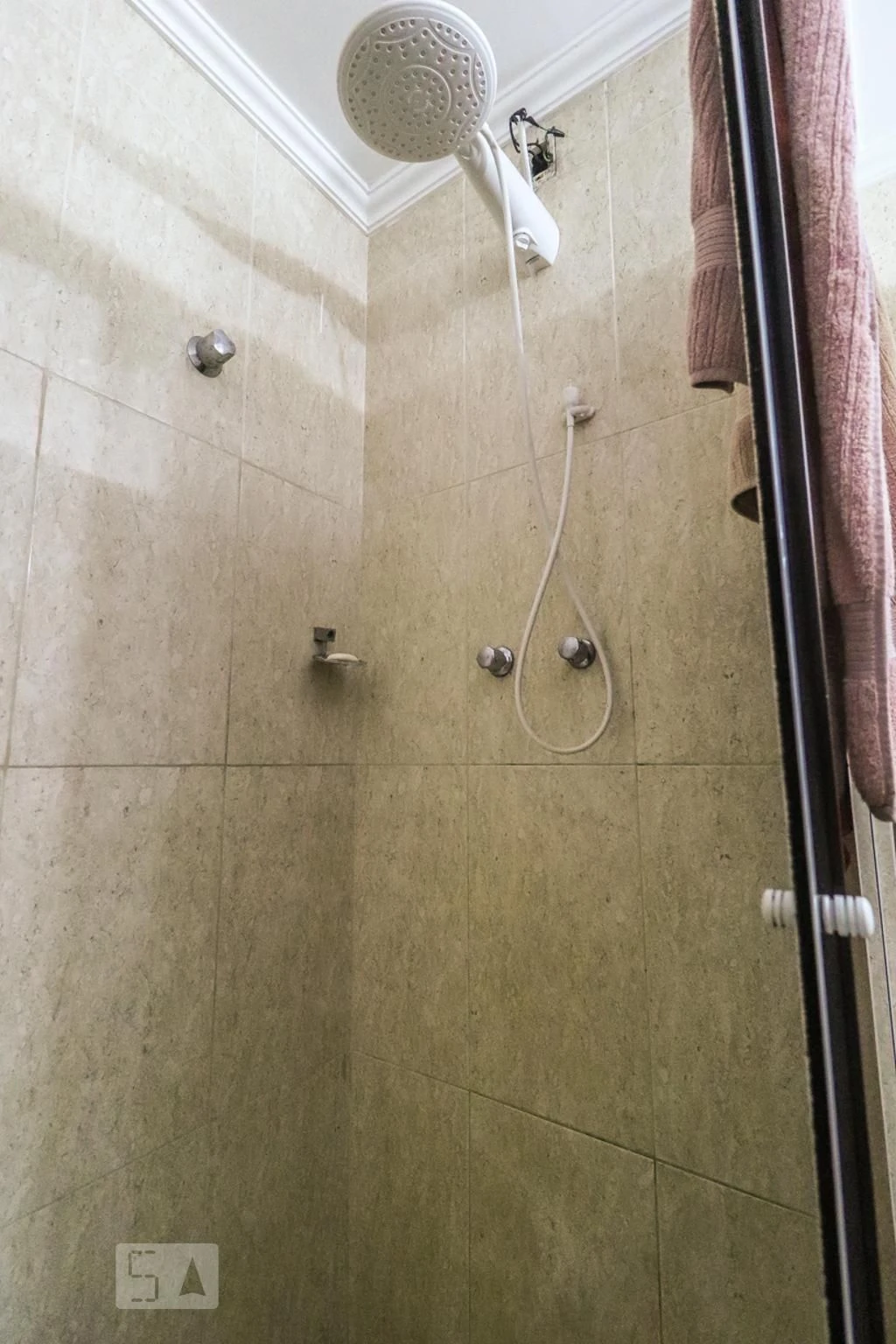 Furnished house with 3 bedrooms and private yard — photo 48