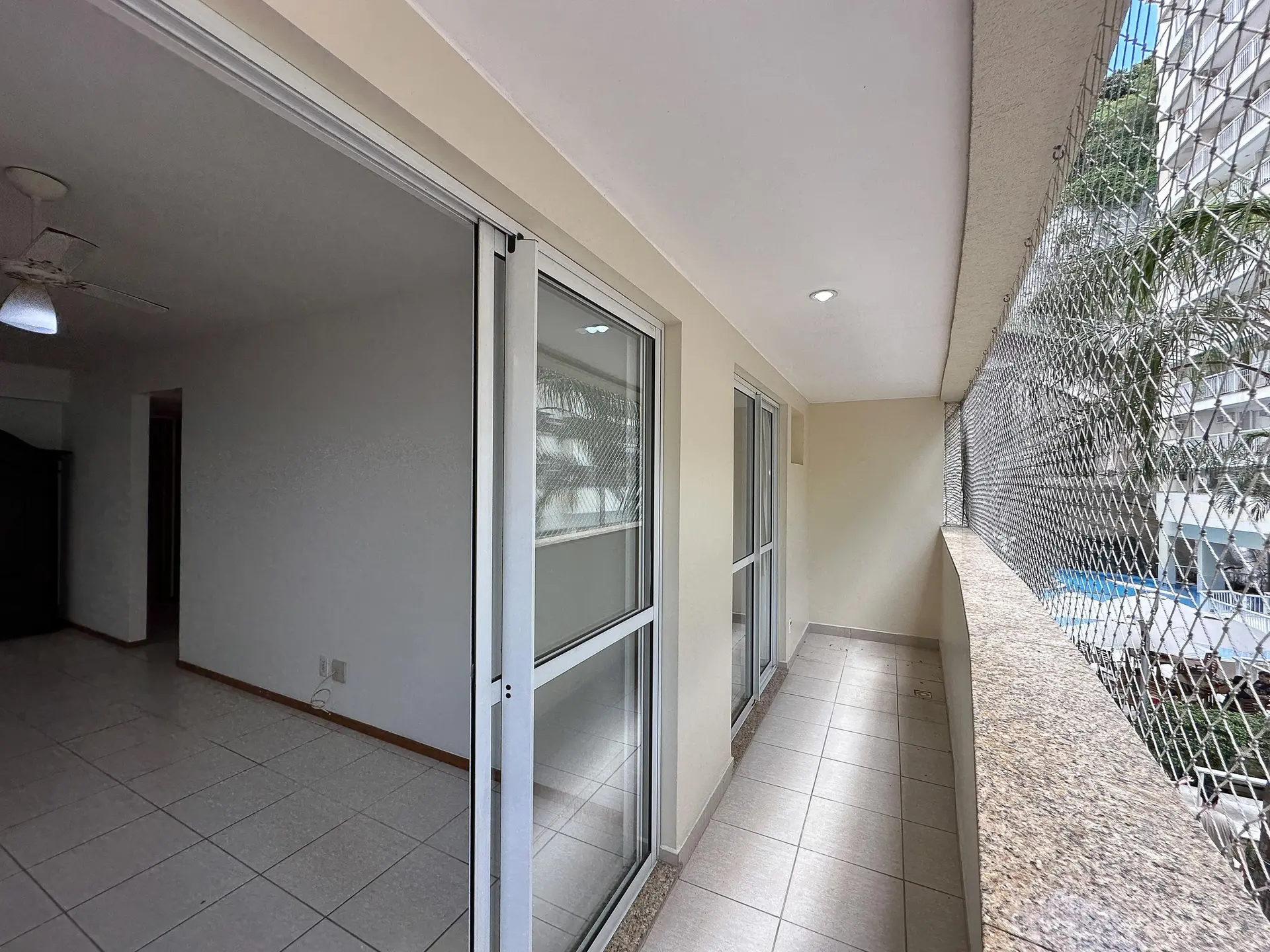 3-bedroom apartment in a building with a sauna — photo 10