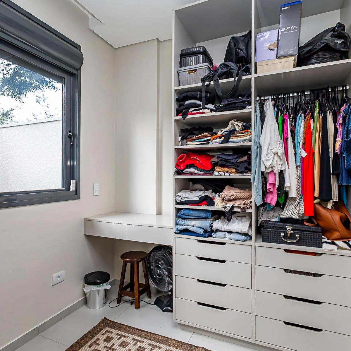 3-bedroom apartment with a grill on the balcony in Curitiba — photo 45