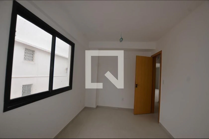 Apartamento de 3 quartos em condomínio com piscina — photo 30