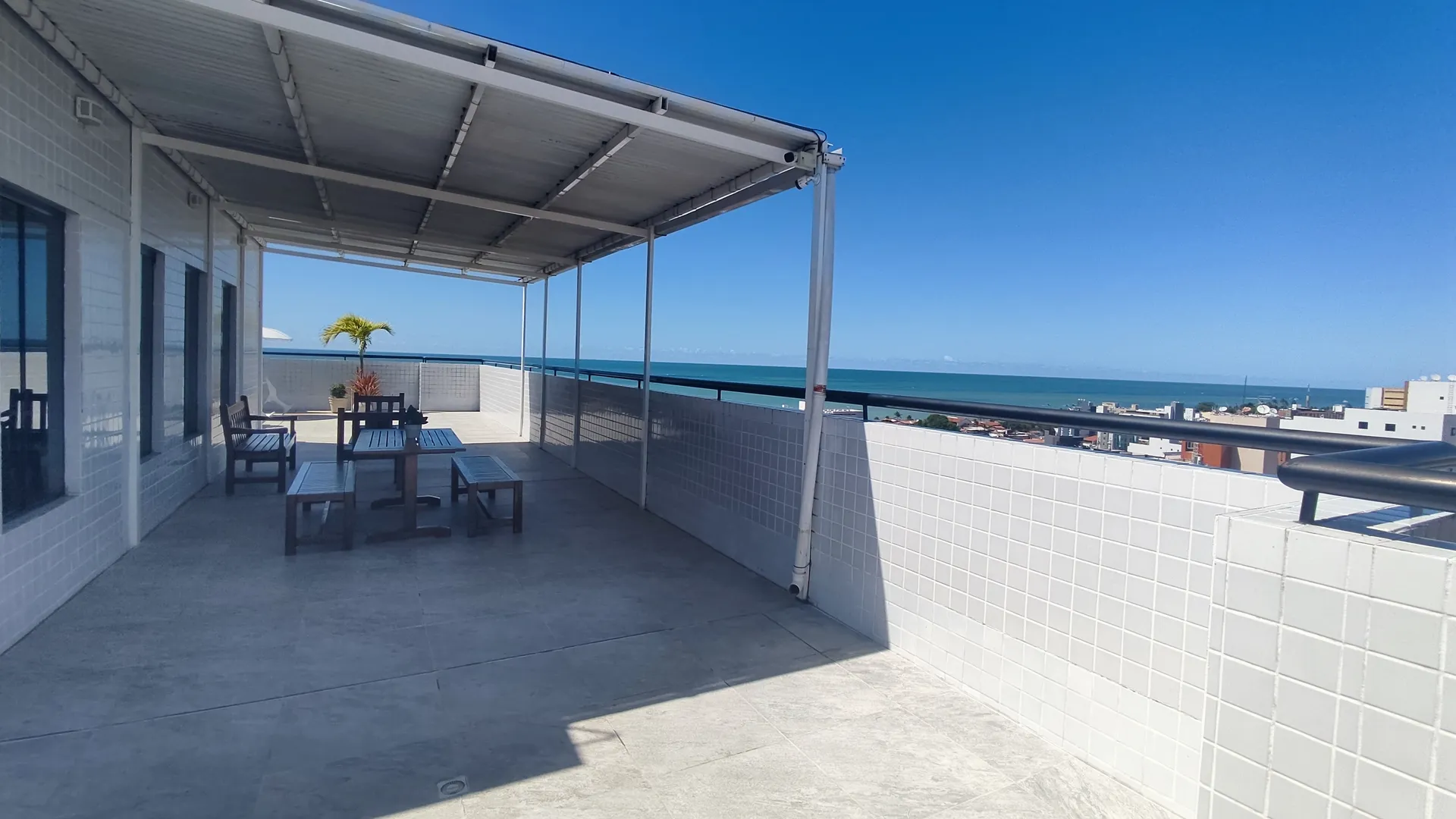 3-bedroom apartment with a private BBQ in João Pessoa — photo 15