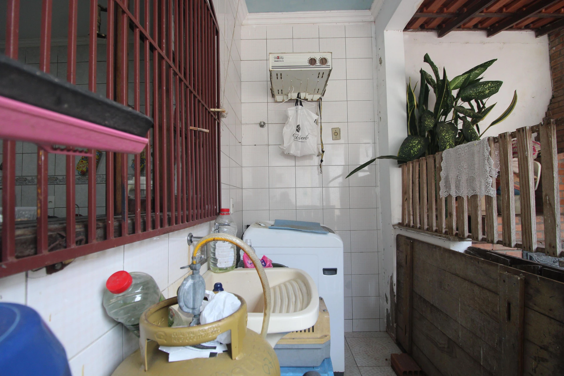 Furnished house with 6 bedrooms and 4 bathrooms — photo 79