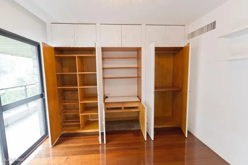 Apartamento de 400 m² com 4 quartos e 5 banheiros — photo 52