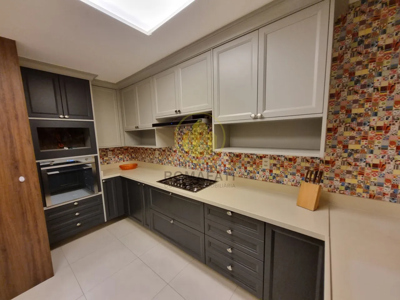 300 m² apartment with 3 bedrooms and an open-plan kitchen — photo 13