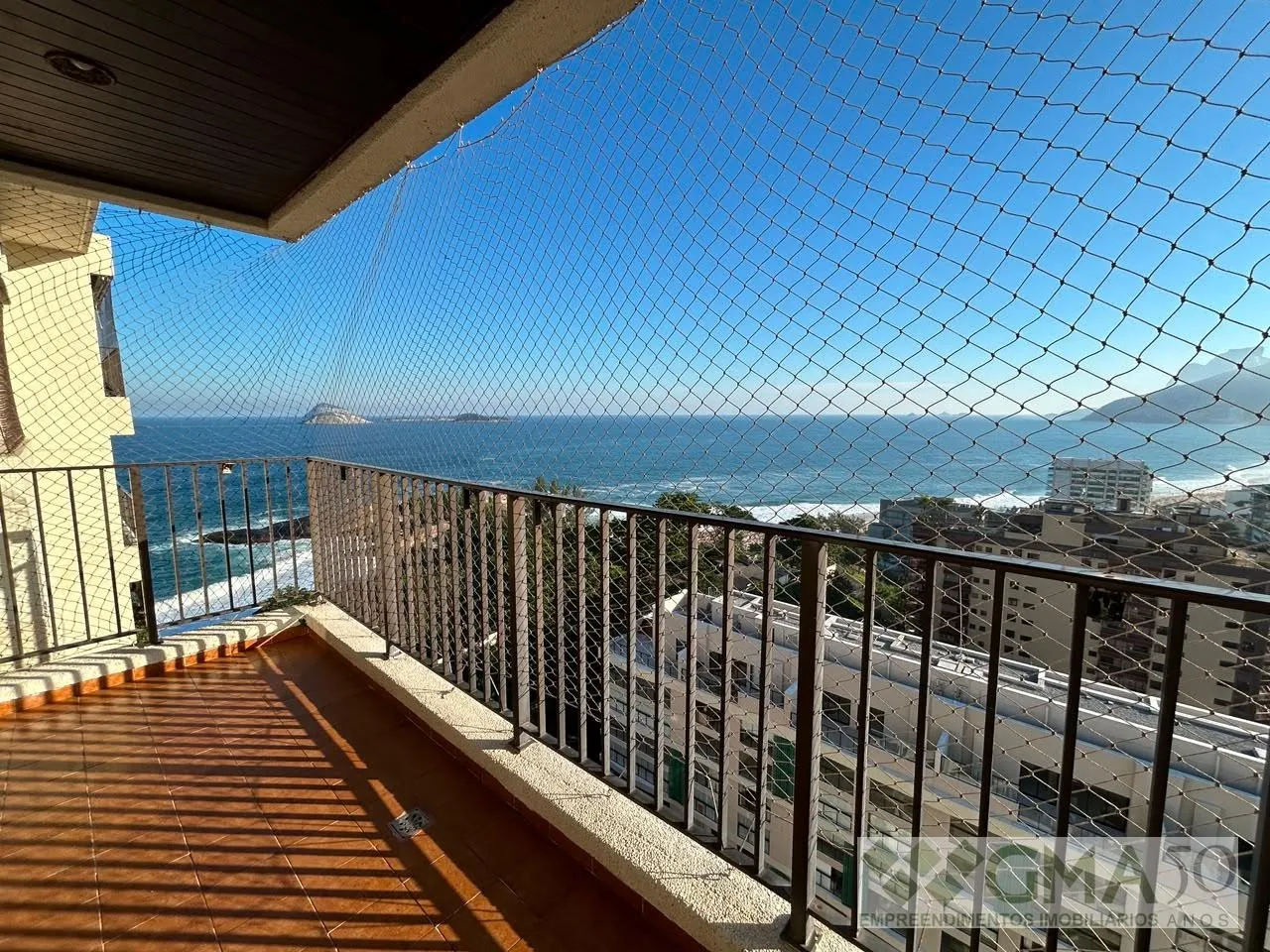 Unfurnished 2-bedroom apartment with 3 bathrooms — photo 7