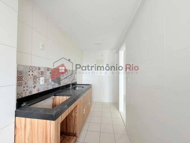 Apartment with 2 bedrooms and balcony with city view — photo 26