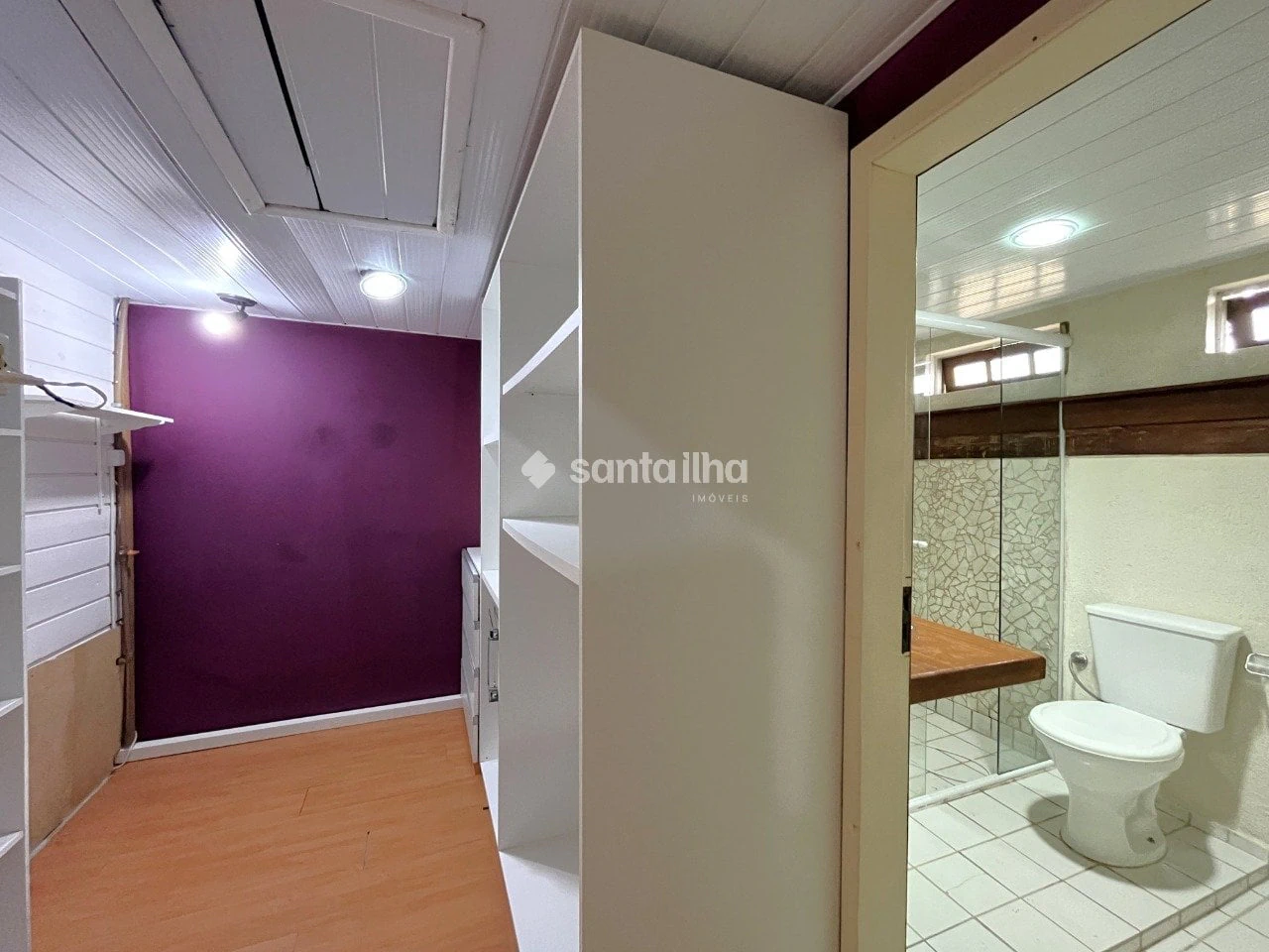 3-bedroom house with a bathtub — photo 10