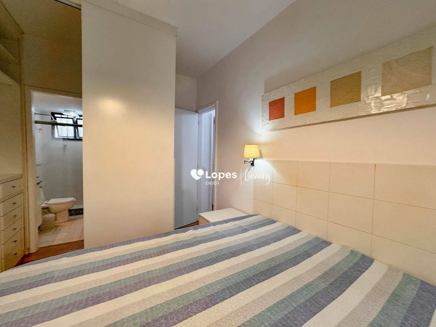 100 m² apartment with 3 bedrooms and a balcony — photo 50